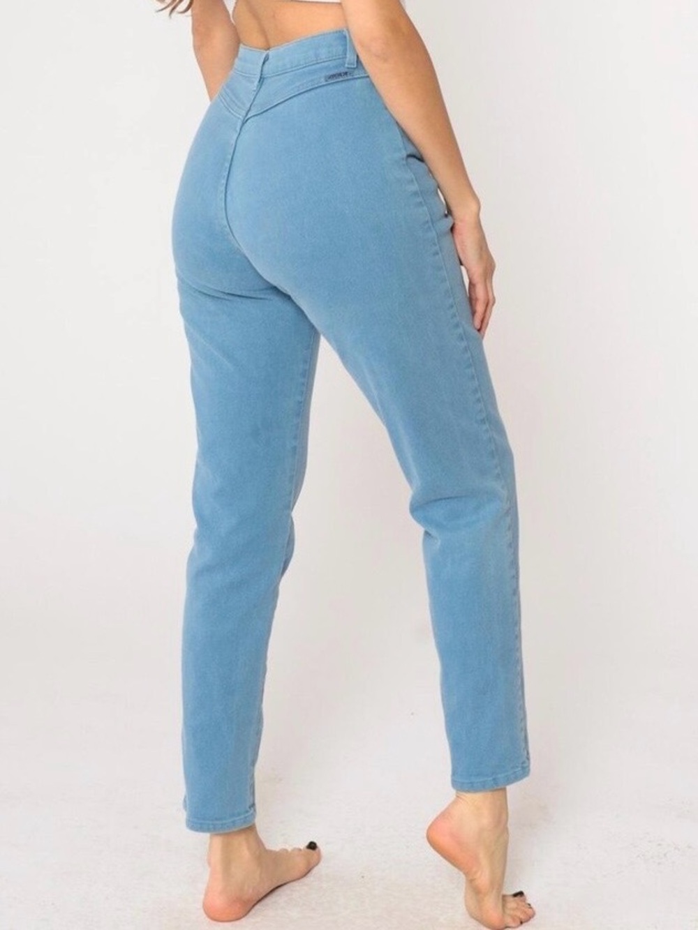NWT Jordache 90’s Smooth Pocketless Back High-Wasted Tapered Jeans in Teal